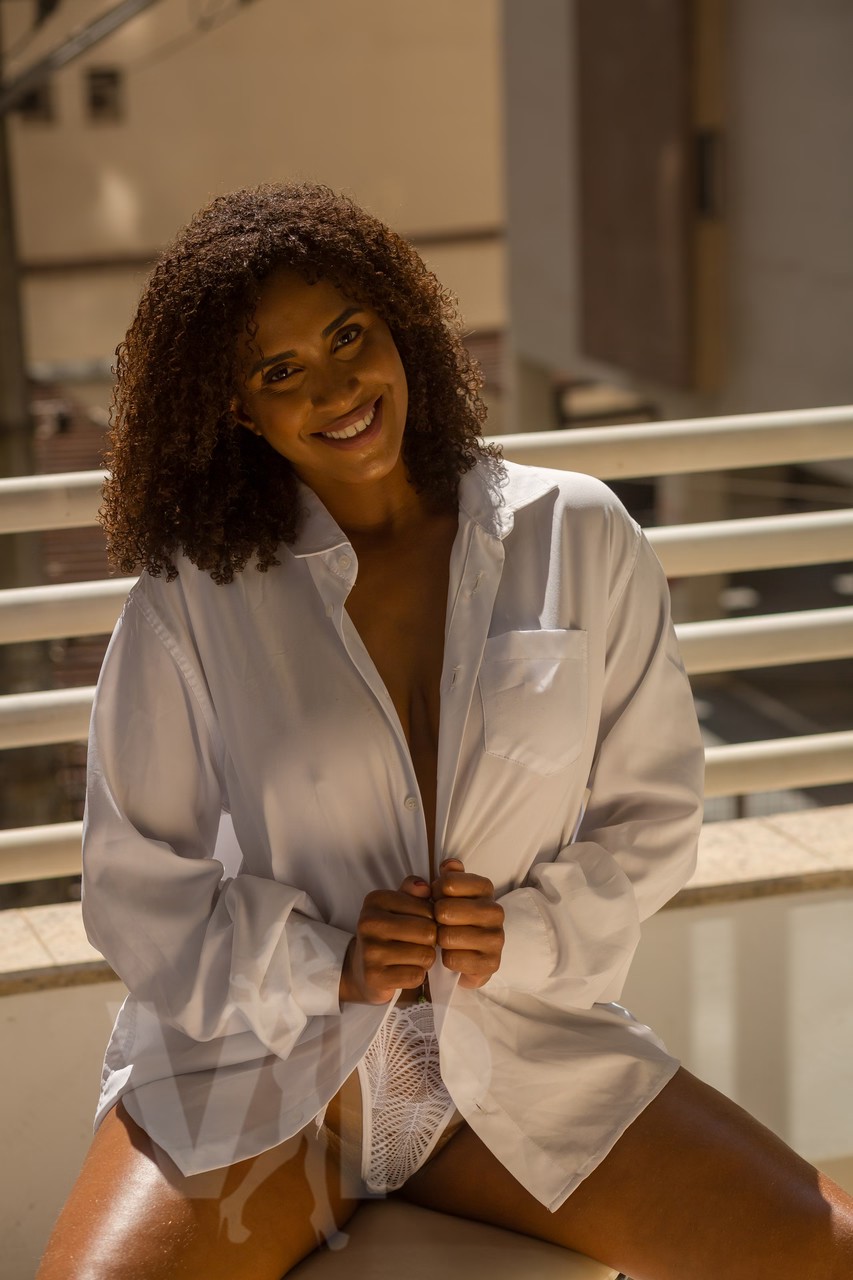 Escorte Camila Pitanga 14