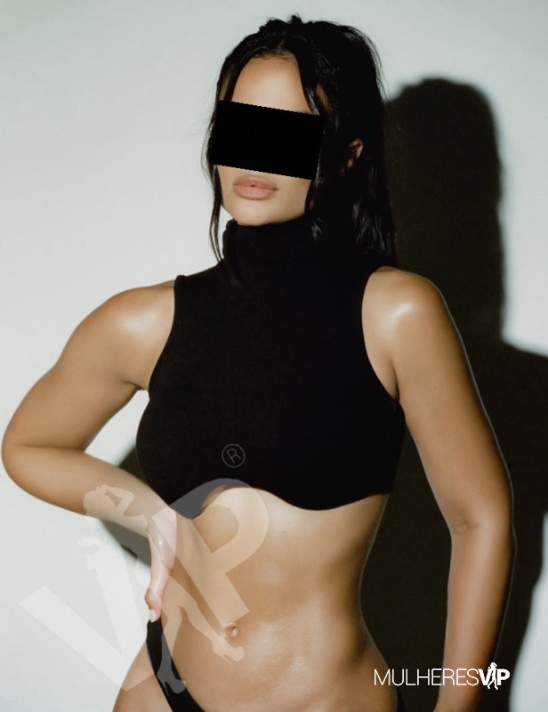 Acompanhante Isis Velvet 5