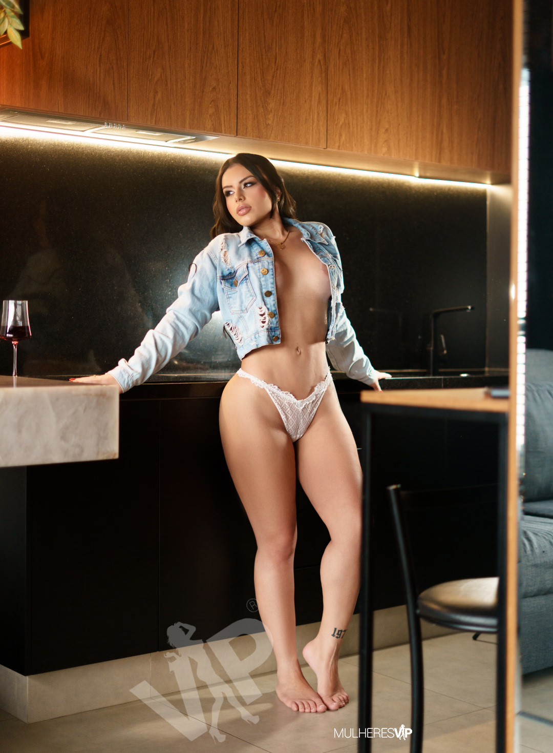 Escort Liz Medeiros 6