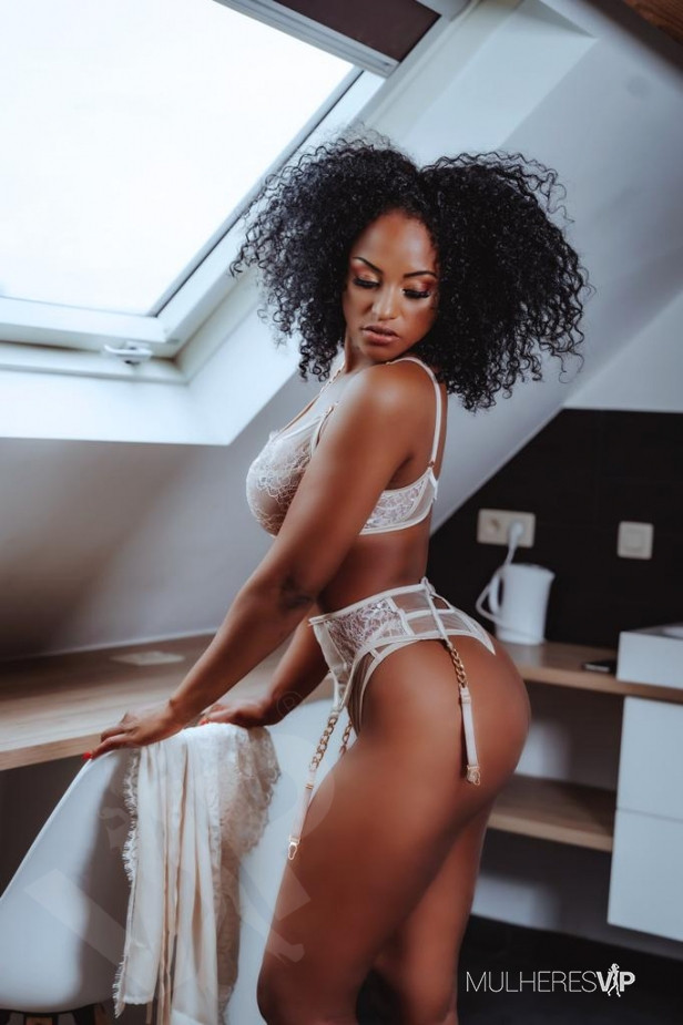 Acompanhante Rita Matos 5