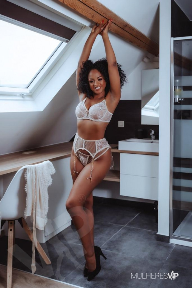 Acompanhante Rita Matos 4